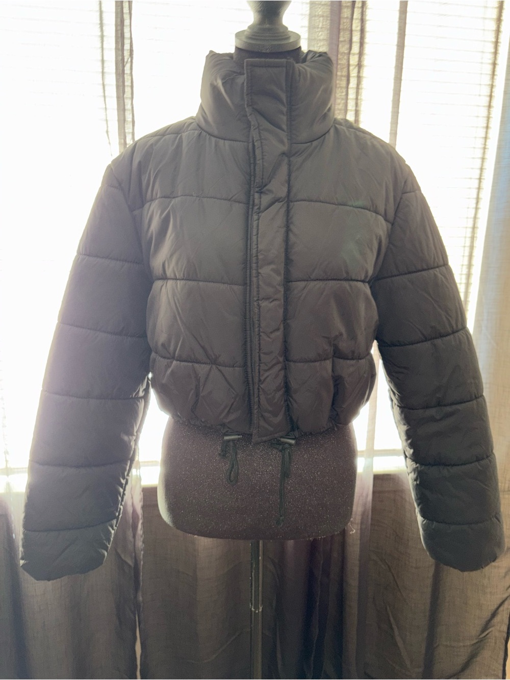 Women's Black Cropped Puffer Jacket with High Collar